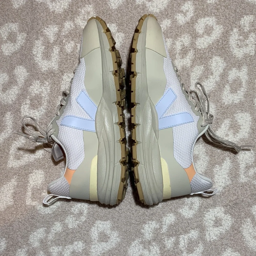 Veja Dekkan Sneakers